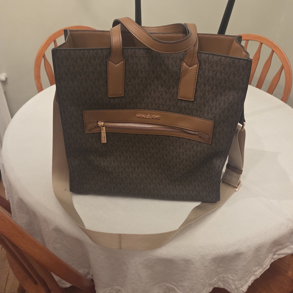 Michael Kors Black and Tan Men's Messenger Bag